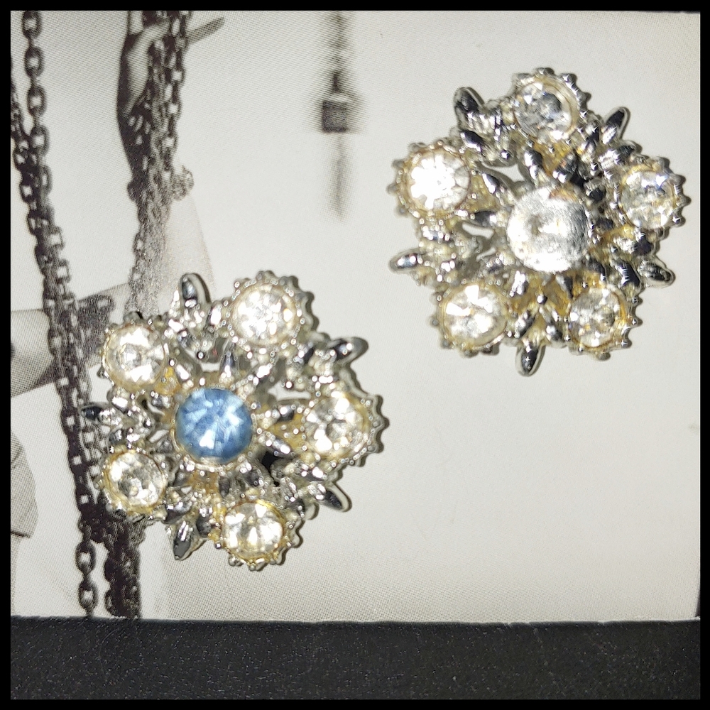 Vintage Earrings for Repair or Craft - Picture 3 of 5